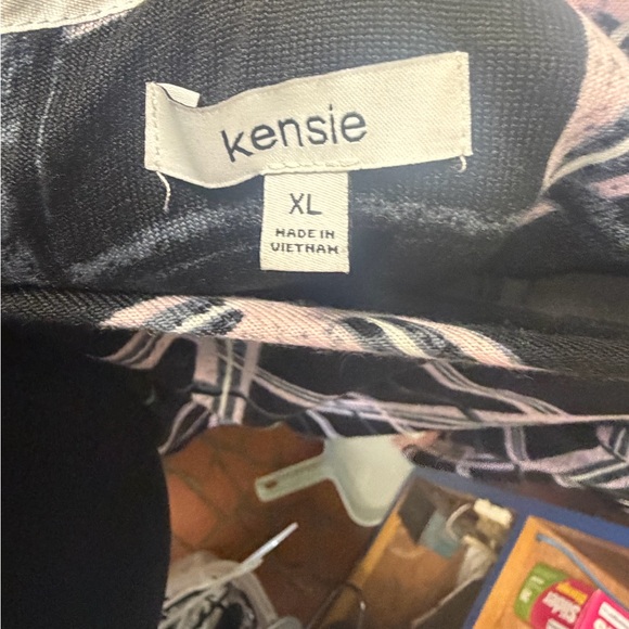 Kensie Black and Pink Plaid Jogger Set - Picture 4 of 5